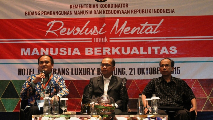 Diskusi Panel SESI I Pertemuan Forkomsam dengan Moderator Deputi V
